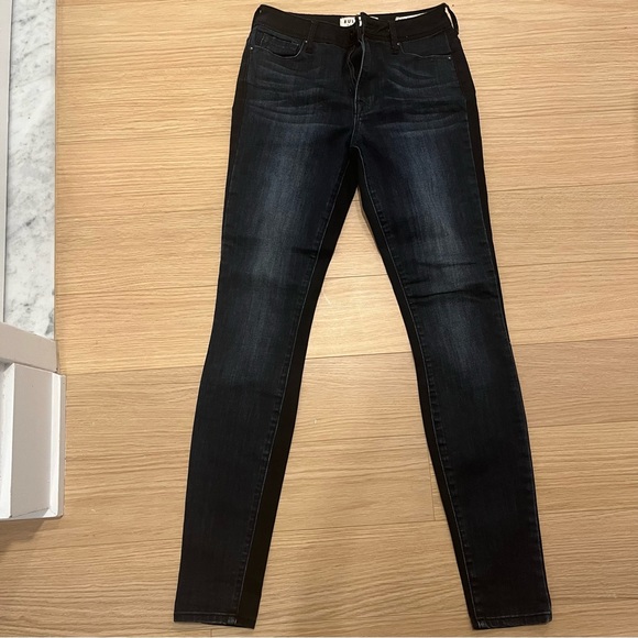 New Bullhead High-Rise Skinnest Jeans - Picture 4 of 6
